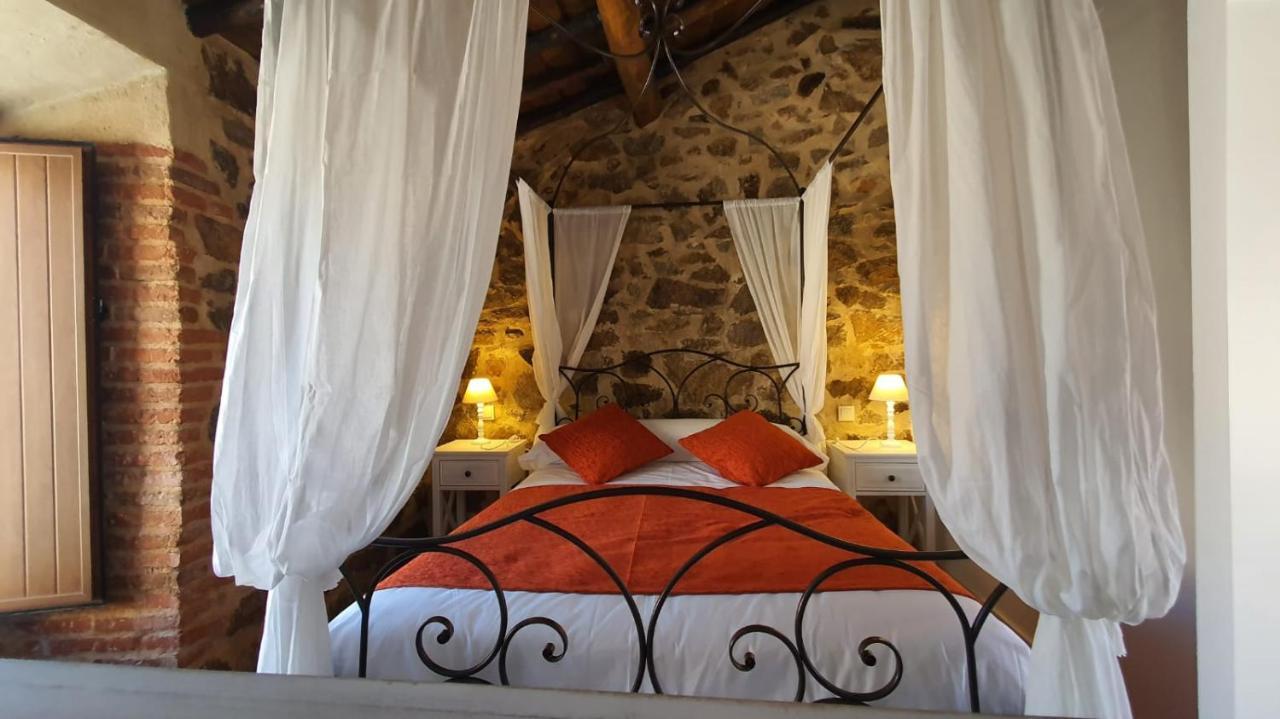Casas Del Castillo, 2 Avila